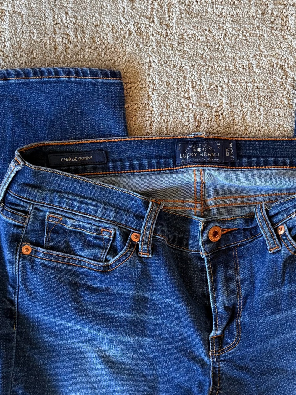 Lucky Brand Charlie Skinny Jeans Size 10/30 Dark Wash Mid Rise Stretch Denim - Picture 2 of 5
